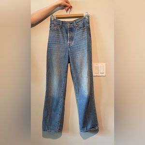 Levi’s Ribcage Straight 25